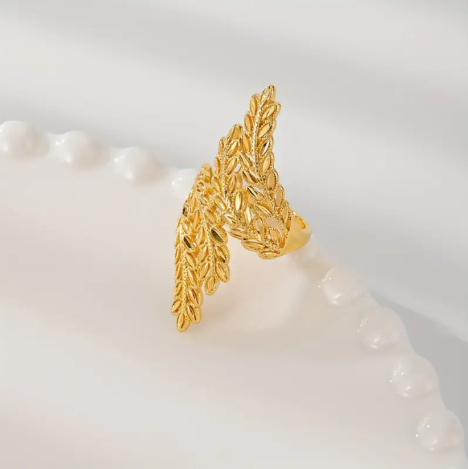 Radiant Leaf Motif 21K Gold Ring