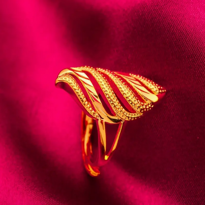Waved Hollow Wide Leaf Pattern 21K Gold Ring