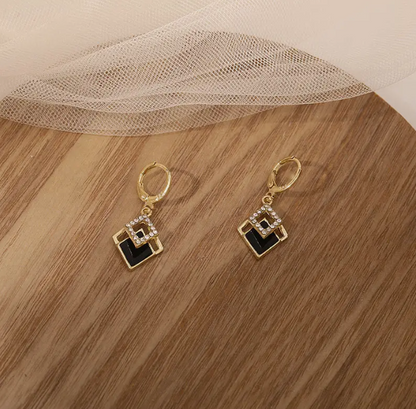 Black Rhombus Dangle 21K Gold Earrings