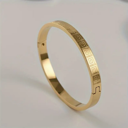 Golden Maze Elegance 21K Gold Bangle